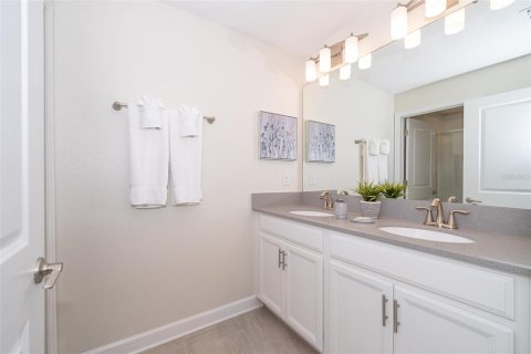 Adosado en venta en Kissimmee, Florida, 4 dormitorios, 177.81 m2 № 1535284 - foto 17