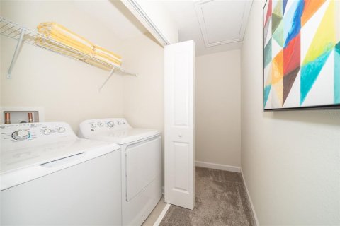 Adosado en venta en Kissimmee, Florida, 4 dormitorios, 177.81 m2 № 1535284 - foto 16