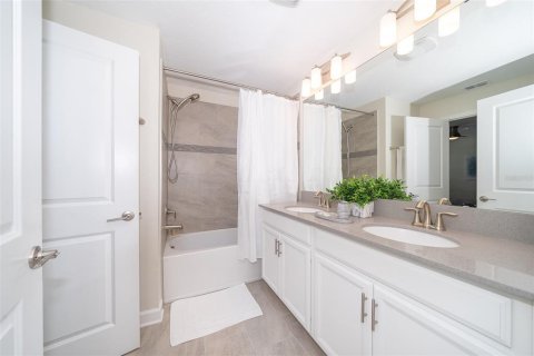 Adosado en venta en Kissimmee, Florida, 4 dormitorios, 177.81 m2 № 1535284 - foto 15