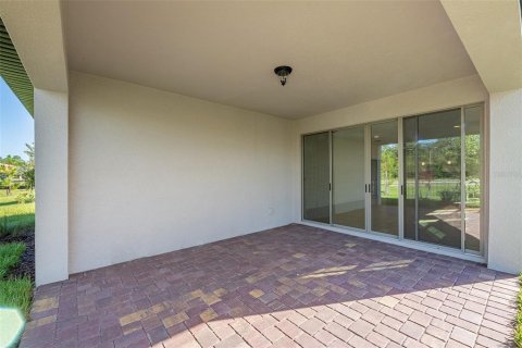 House in Saint Cloud, Florida 5 bedrooms, 252.42 sq.m. № 1888625 - photo 22