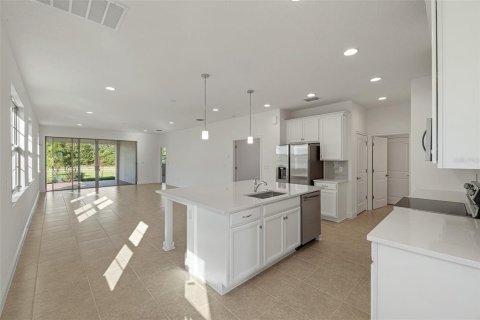 House in Saint Cloud, Florida 5 bedrooms, 252.42 sq.m. № 1888625 - photo 10