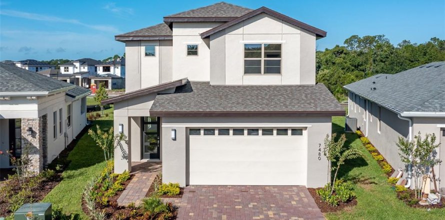 House in Saint Cloud, Florida 5 bedrooms, 252.42 sq.m. № 1888625