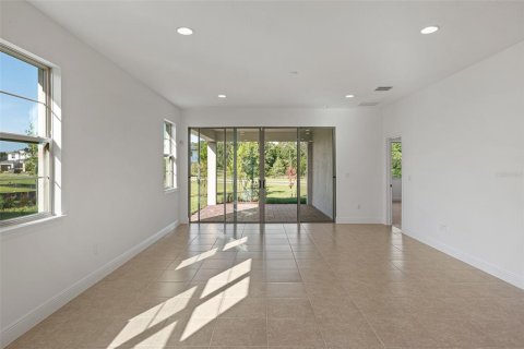 House in Saint Cloud, Florida 5 bedrooms, 252.42 sq.m. № 1888625 - photo 14