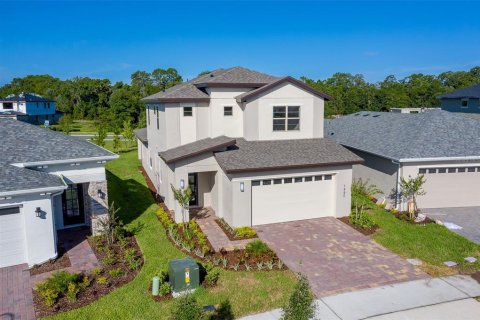 House in Saint Cloud, Florida 5 bedrooms, 252.42 sq.m. № 1888625 - photo 2