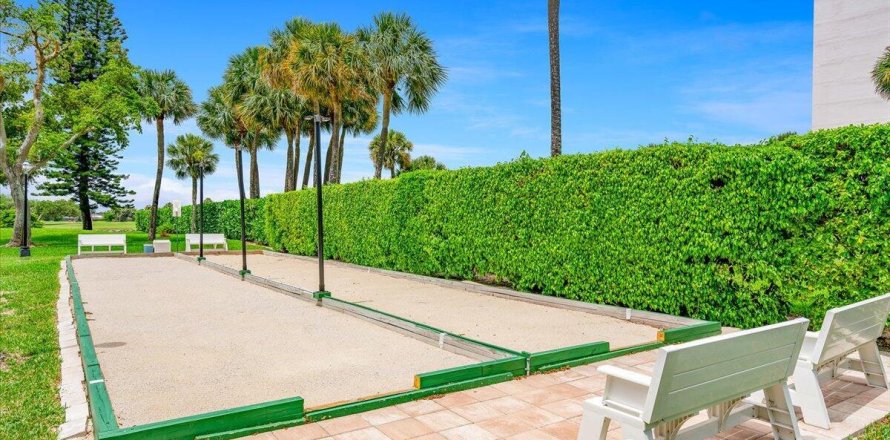 Condo in North Palm Beach, Florida, 2 bedrooms  № 1017030