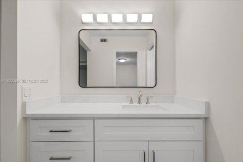 Condominio en venta en Boynton Beach, Florida, 2 dormitorios, 116.31 m2 № 1976952 - foto 10