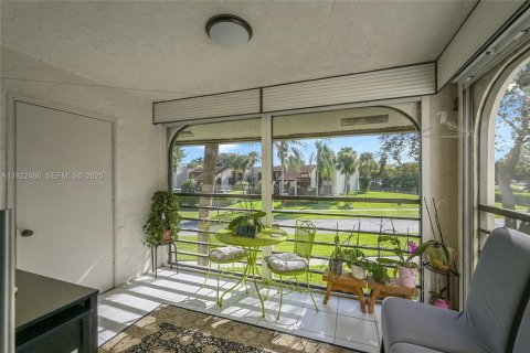 Condominio en venta en Boynton Beach, Florida, 2 dormitorios, 116.31 m2 № 1976952 - foto 28
