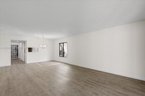 Condominio en venta en Boynton Beach, Florida, 2 dormitorios, 116.31 m2 № 1976952 - foto 13