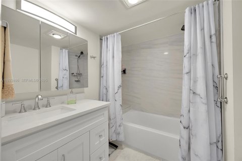 Condominio en venta en Boynton Beach, Florida, 2 dormitorios, 116.31 m2 № 1976952 - foto 22