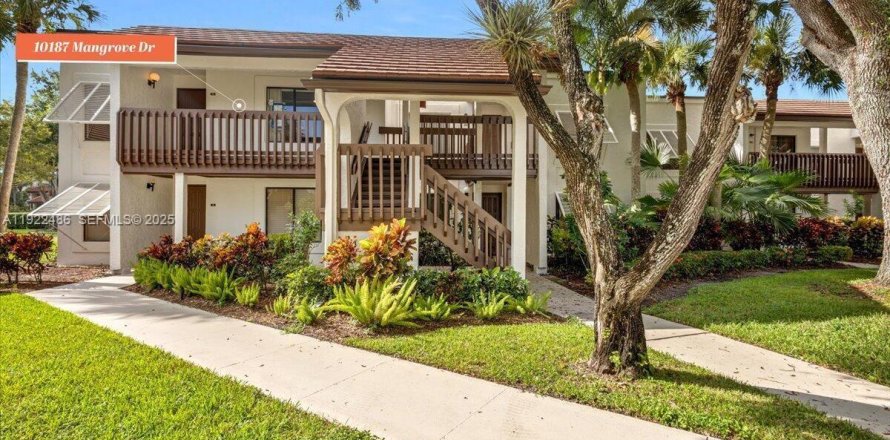 Condominio en Boynton Beach, Florida, 2 dormitorios  № 1976952