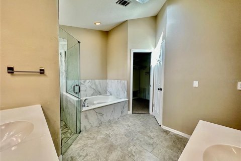 Casa en venta en Orlando, Florida, 4 dormitorios, 223.24 m2 № 1918596 - foto 19