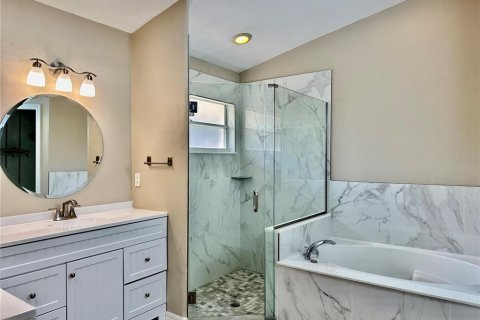 Casa en venta en Orlando, Florida, 4 dormitorios, 223.24 m2 № 1918596 - foto 17