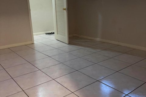 Apartment in Hollywood, Florida 2 bedrooms, 117.06 sq.m. № 2385563 - photo 6