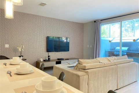 Touwnhouse à vendre à Kissimmee, Floride: 4 chambres, 162.76 m2 № 2410369 - photo 6