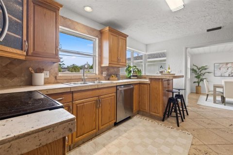 Villa ou maison à vendre à Gulfport, Floride: 3 chambres, 209.31 m2 № 1875847 - photo 10
