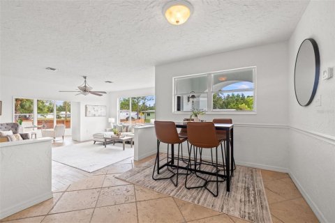 Villa ou maison à vendre à Gulfport, Floride: 3 chambres, 209.31 m2 № 1875847 - photo 8