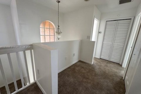 House in Homestead, Florida 3 bedrooms, 195 sq.m. № 1768221 - photo 17