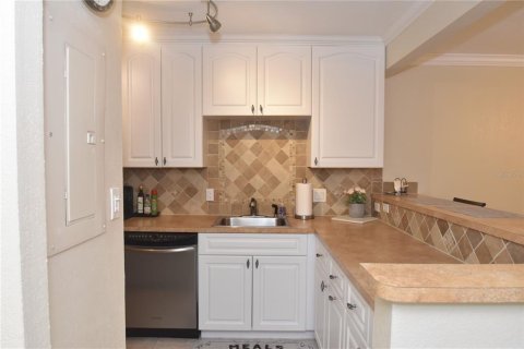 Copropriété à louer à Sarasota, Floride: 2 chambres, 92.07 m2 № 2145046 - photo 3