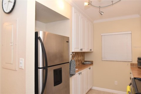 Copropriété à louer à Sarasota, Floride: 2 chambres, 92.07 m2 № 2145046 - photo 4