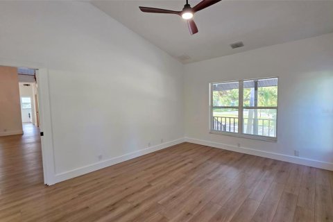 House in Sarasota, Florida 4 bedrooms, 219.99 sq.m. № 1829821 - photo 17