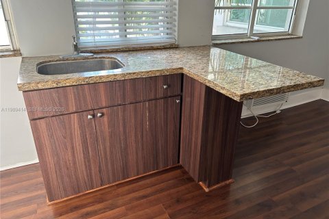 Appartement à louer à Miami Beach, Floride: 26.94 m2 № 2051514 - photo 6