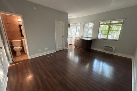 Appartement à louer à Miami Beach, Floride: 26.94 m2 № 2051514 - photo 10