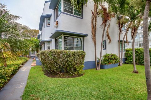 Appartement à louer à Miami Beach, Floride: 26.94 m2 № 2051514 - photo 2