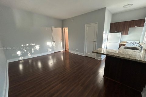 Appartement à louer à Miami Beach, Floride: 26.94 m2 № 2051514 - photo 5
