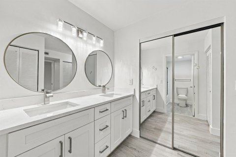 Copropriété à vendre à Boca Raton, Floride: 2 chambres, 117.61 m2 № 2415656 - photo 19