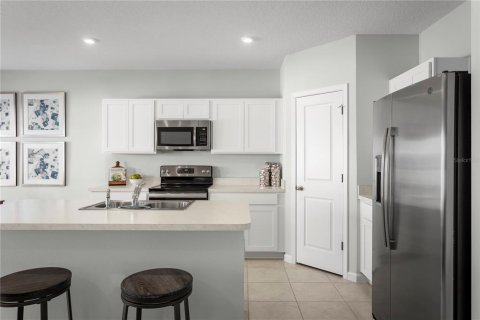 House in Lakeland, Florida 3 bedrooms, 134.89 sq.m. № 1528765 - photo 5