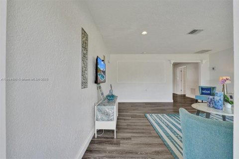 Villa ou maison à vendre à Dania Beach, Floride: 3 chambres, 154.59 m2 № 1931317 - photo 5