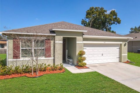 House in Deltona, Florida 3 bedrooms, 160.26 sq.m. № 2115677