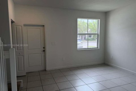 Купить таунхаус в Майами, Флорида 3 спальни, 129.41м2, № 2057294 - фото 13