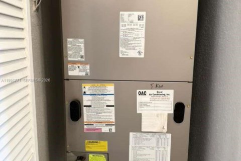 Купить таунхаус в Майами, Флорида 3 спальни, 129.41м2, № 2057294 - фото 23