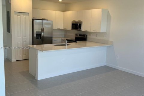 Купить таунхаус в Майами, Флорида 3 спальни, 129.41м2, № 2057294 - фото 5