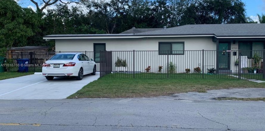 Villa ou maison à Miami, Floride 4 chambres, 144.93 m2 № 1776170