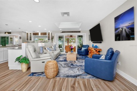 Villa ou maison à vendre à Punta Gorda, Floride: 4 chambres, 185.53 m2 № 2101256 - photo 11