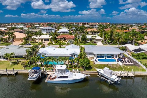 Villa ou maison à vendre à Punta Gorda, Floride: 4 chambres, 185.53 m2 № 2101256 - photo 3