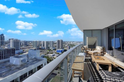 Condominio en venta en Miami, Florida, 1 dormitorio, 69.21 m2 № 2033177 - foto 21
