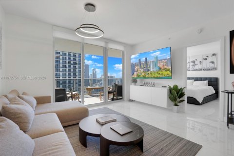 Condominio en venta en Miami, Florida, 1 dormitorio, 69.21 m2 № 2033177 - foto 5