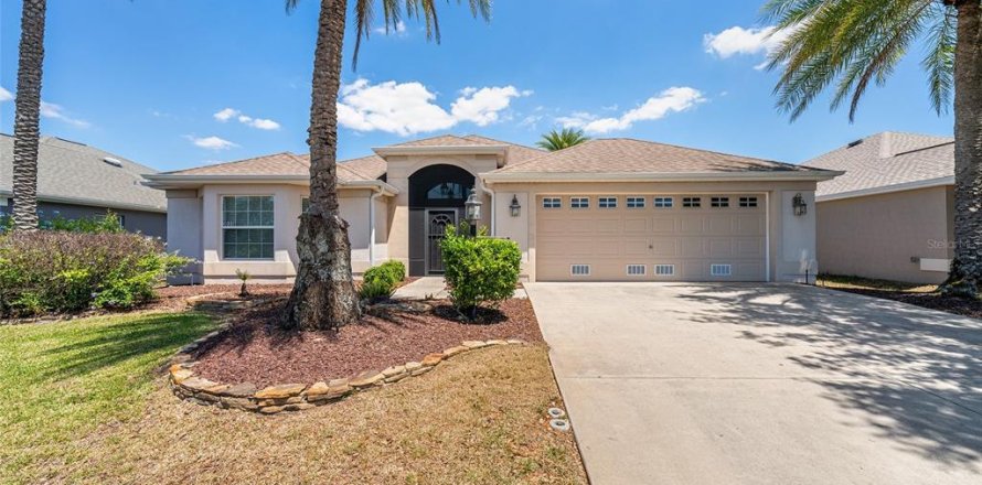 Casa en The Villages, Florida 3 dormitorios, 180.14 m2 № 2157667