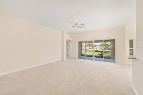 Casa en venta en The Villages, Florida, 3 dormitorios, 180.14 m2 № 2157667 - foto 8
