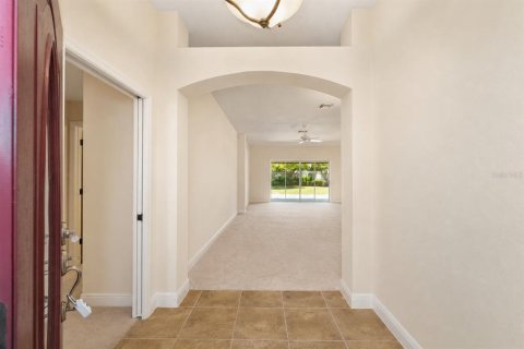 Casa en venta en The Villages, Florida, 3 dormitorios, 180.14 m2 № 2157667 - foto 5