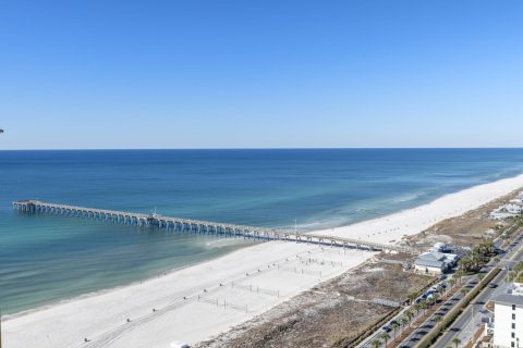 Condo in Panama City Beach, Florida, 1 bedroom  № 559239 - photo 1