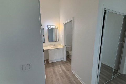 Купить кондоминиум в Киссимми, Флорида 5 комнат, 111.67м2, № 1901274 - фото 22