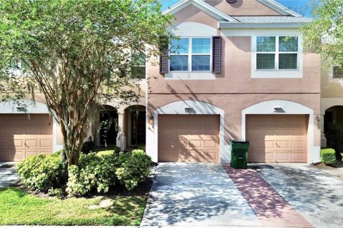 Townhouse in Wesley Chapel, Florida 3 bedrooms, 147.53 sq.m. № 1657690 - photo 1