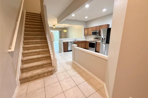 Townhouse in Wesley Chapel, Florida 3 bedrooms, 147.53 sq.m. № 1657690 - photo 14