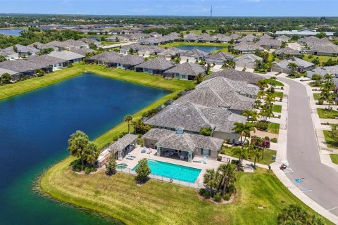Duplex in Sarasota, Florida 2 bedrooms, 151.8 sq.m. № 2100497 - photo 9