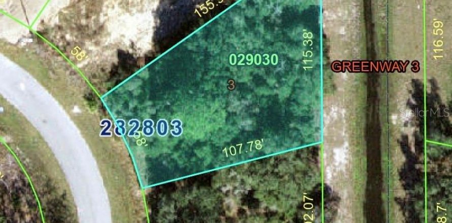 Terrain à Poinciana, Floride № 2161299