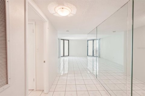 Купить кондоминиум в Сарасота, Флорида 5 комнат, 76.18м2, № 1585660 - фото 20